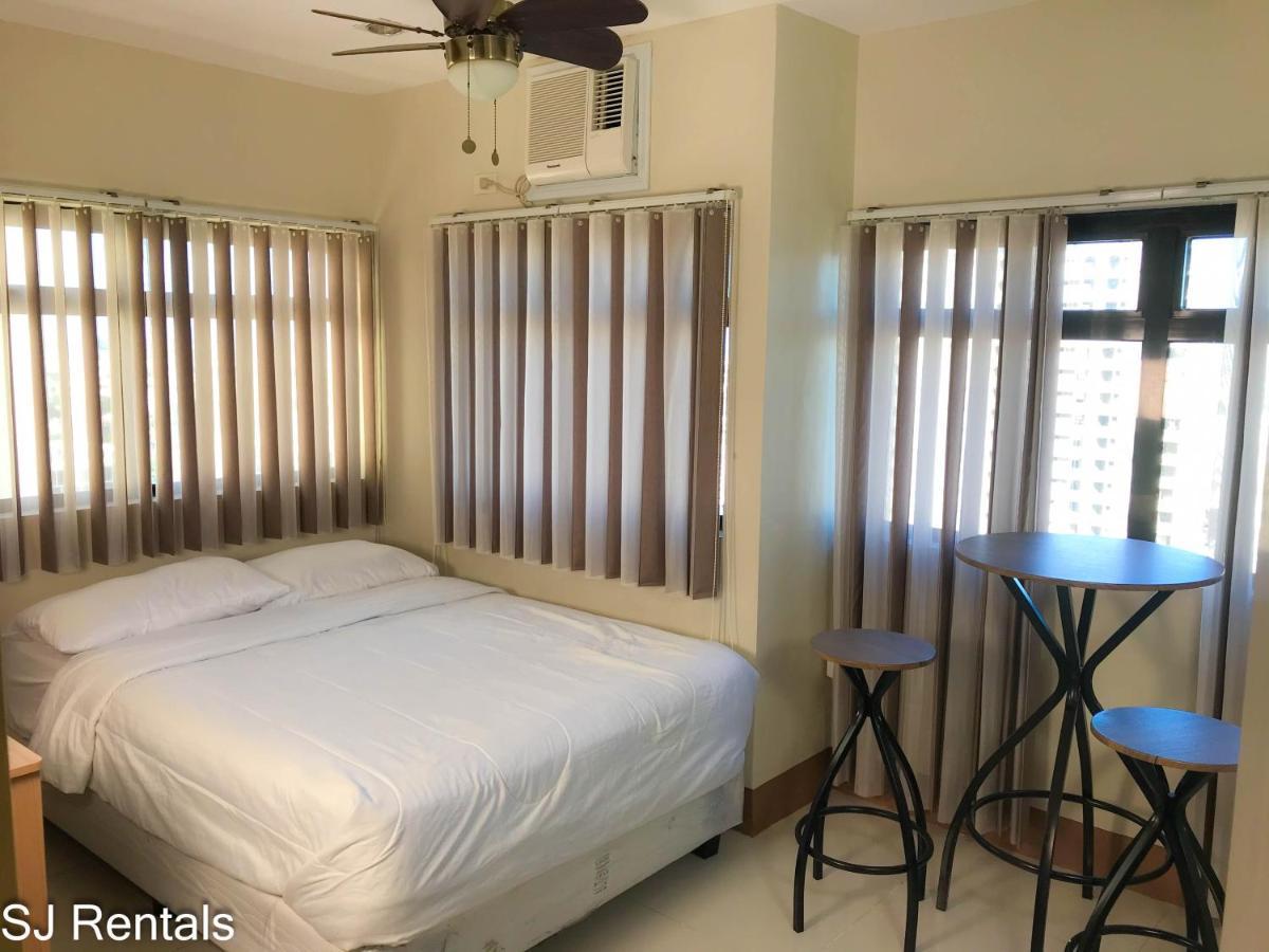 2 Bedroom Condo @ Midpoint Residences W/ City View Mandaue Exteriör bild