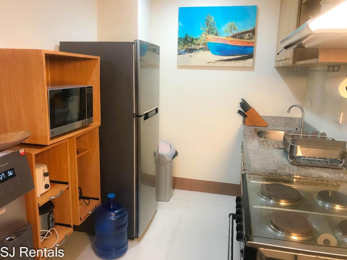 2 Bedroom Condo @ Midpoint Residences W/ City View Mandaue Exteriör bild